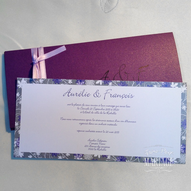 Mariage mauve en fleurs